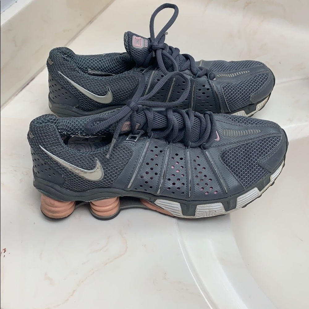 Nike shox
